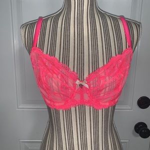 size 32DD victoria’s secret bralette